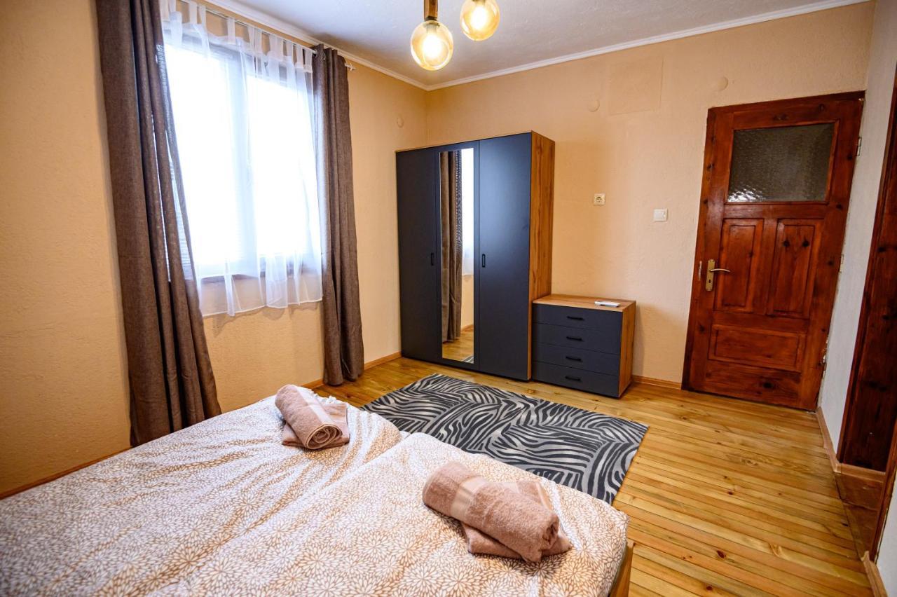 Lalev Guest House Bansko Exterior photo